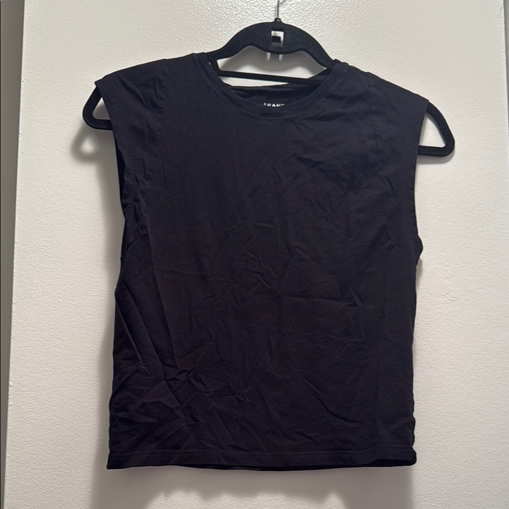 Frame muscle tee